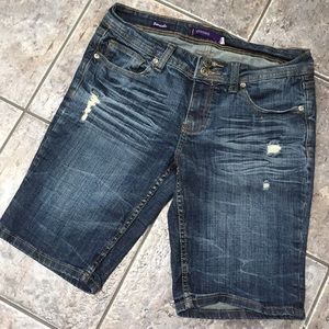 Vigoss Bermuda Distressed Shorts